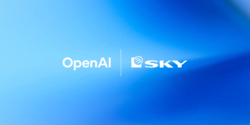 Logos OpenAI et Sky sur fond bleu. Acquisition Sky par OpenAI, intégration IA ChatGPT.