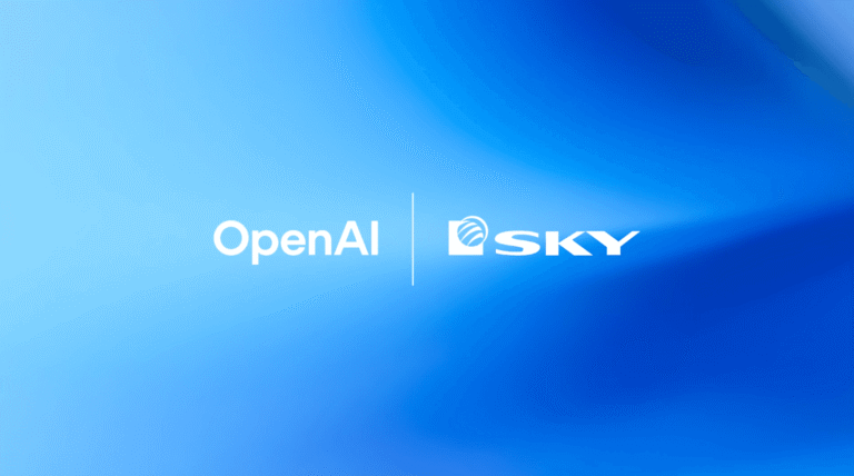 Logos OpenAI et Sky sur fond bleu. Acquisition Sky par OpenAI, intégration IA ChatGPT.