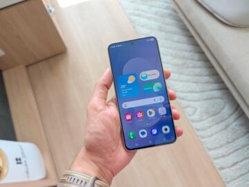 Samsung Galaxy with Nano Banana: home screen, apps, weather. Elegant design and intuitive user interface.