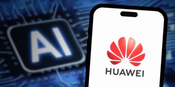Huawei Flex:ai, open source artificial intelligence. Huawei logo on smartphone, AI in the background. Solution to US sanctions.