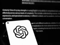 Logo ChatGPT. Maîtrisez les préfixes pour des réponses parfaites avec l'IA. Apprenez l'art des préfixes ChatGPT.